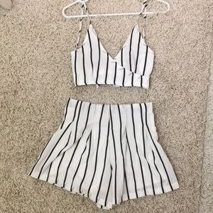 Black and white matching stripped set